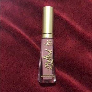 Too Faced Melted Matte Queen B